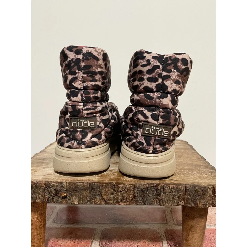 Hey Dude Margot Youth Eco Leopard Nut Puffy Boots Pink Lining Size 3 4 130471623
